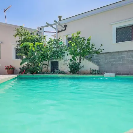1 Bedroom Amazing In *